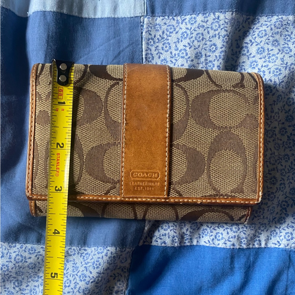 Coach Collection Bundle - Picture 6 of 16